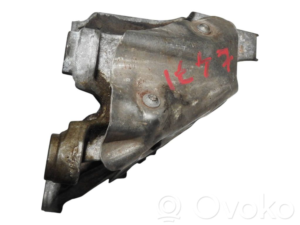 BMW 5 G30 G31 G38 Engine mounting bracket 