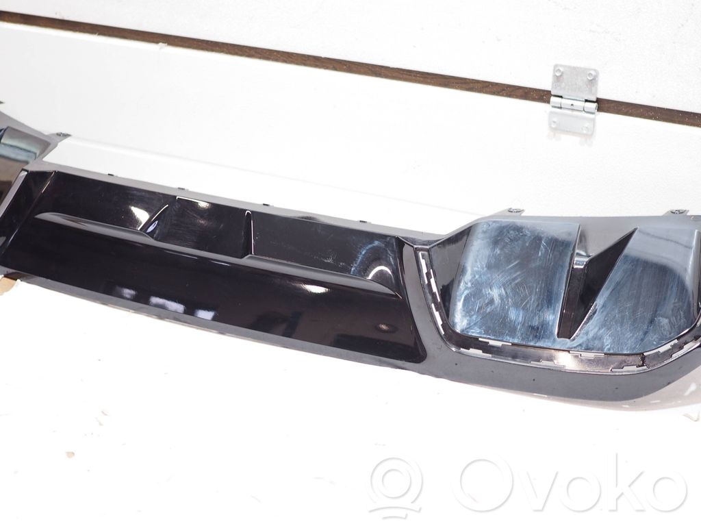 BMW 4 G22 G23 G24 G26 Apakšējā bampera daļa 