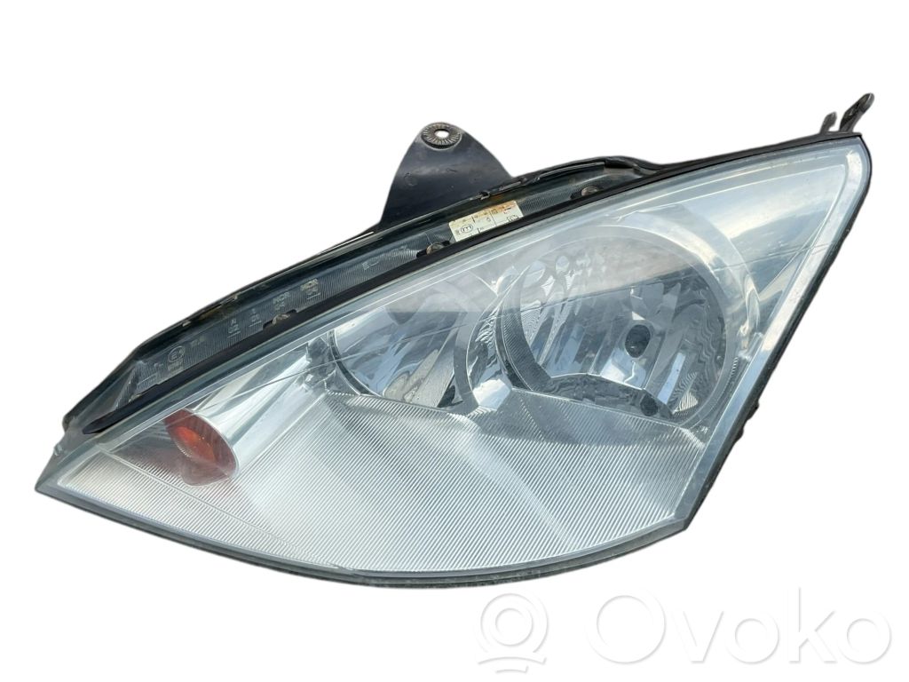 Ford Focus Headlight/headlamp 