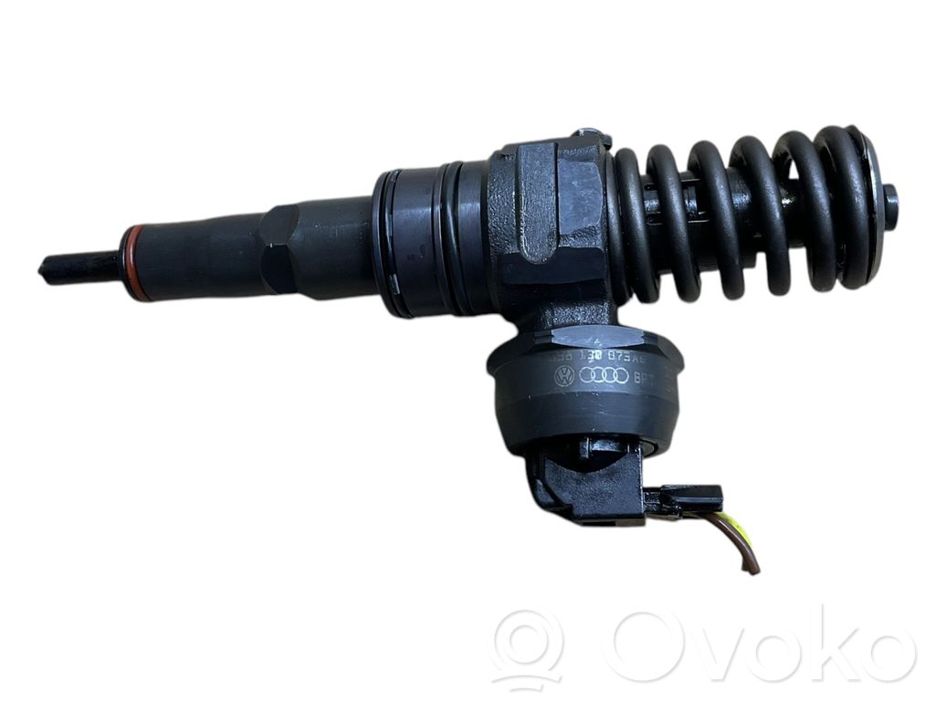 Inyector de combustible