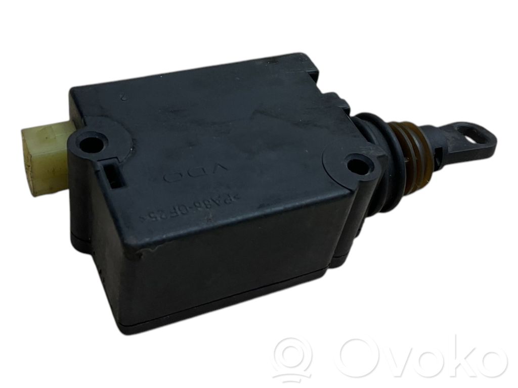 BMW 5 E39 Tailgate/trunk/boot lock/catch/latch 