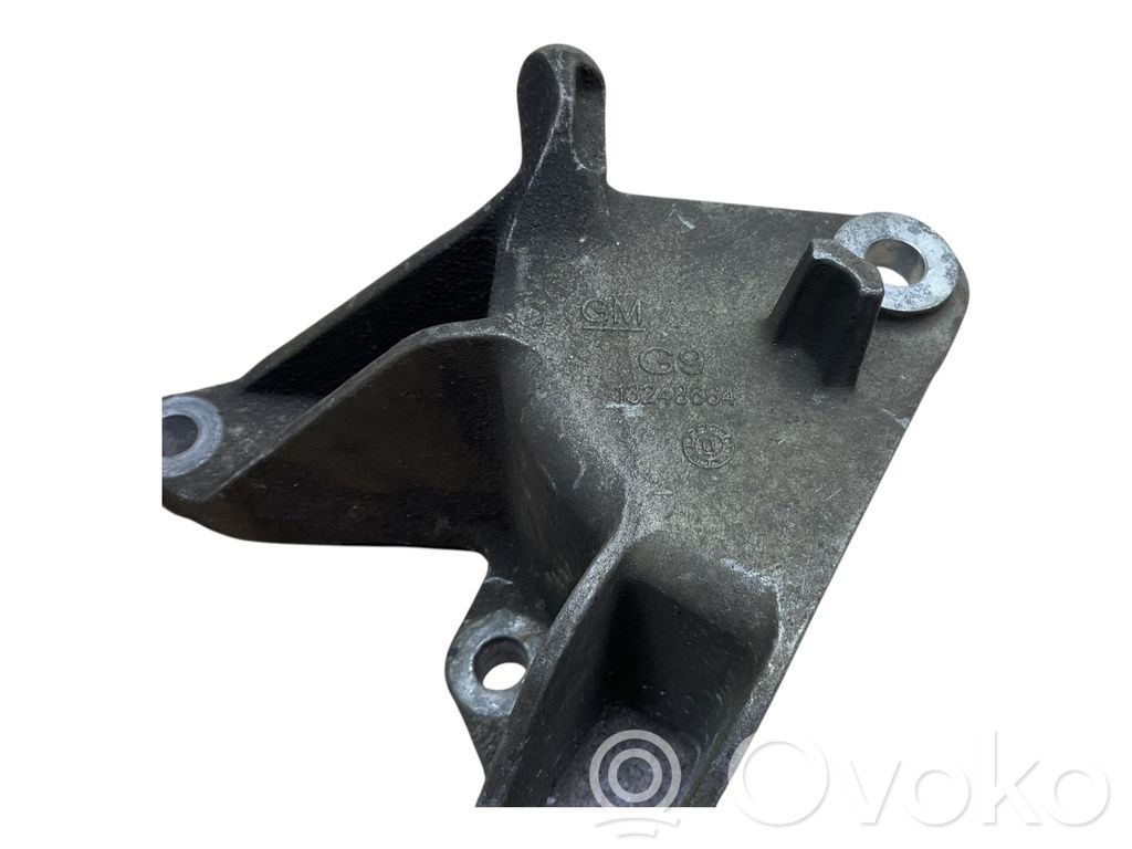 Opel Astra J Engine mounting bracket 
