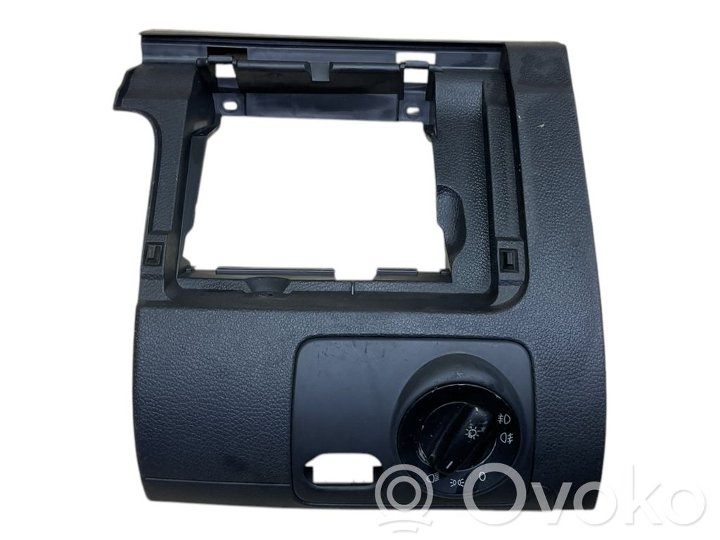Volkswagen Golf V Revestimiento de los botones de la parte inferior del panel 