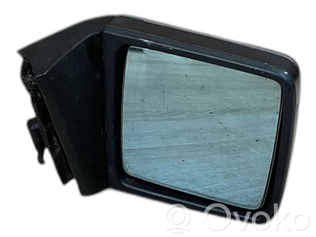 Mercedes-Benz E W124 Elektryczne lusterko boczne drzwi przednich 