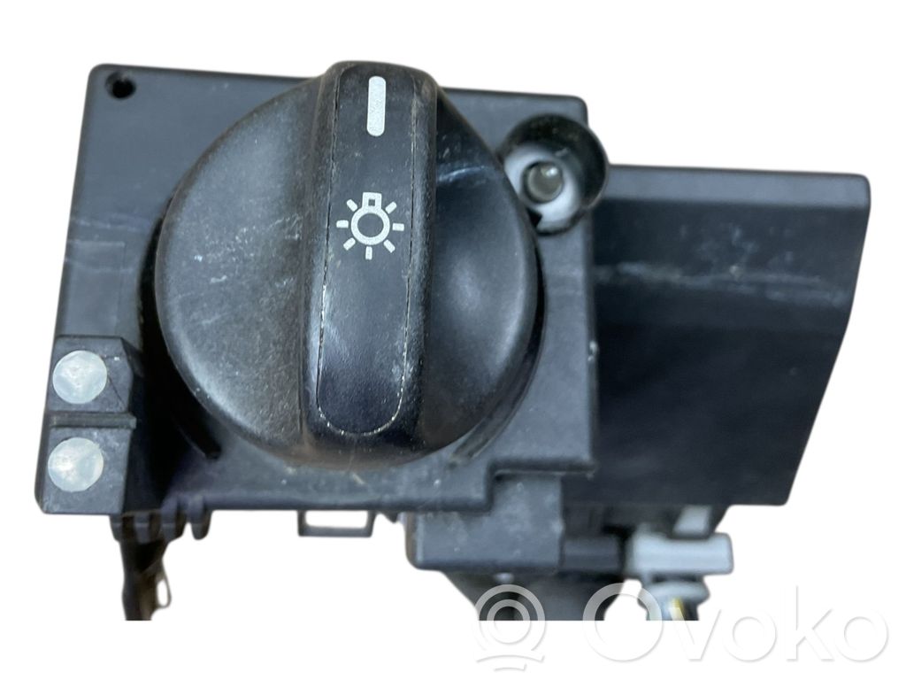Mercedes-Benz E W124 Interruptor de luz 