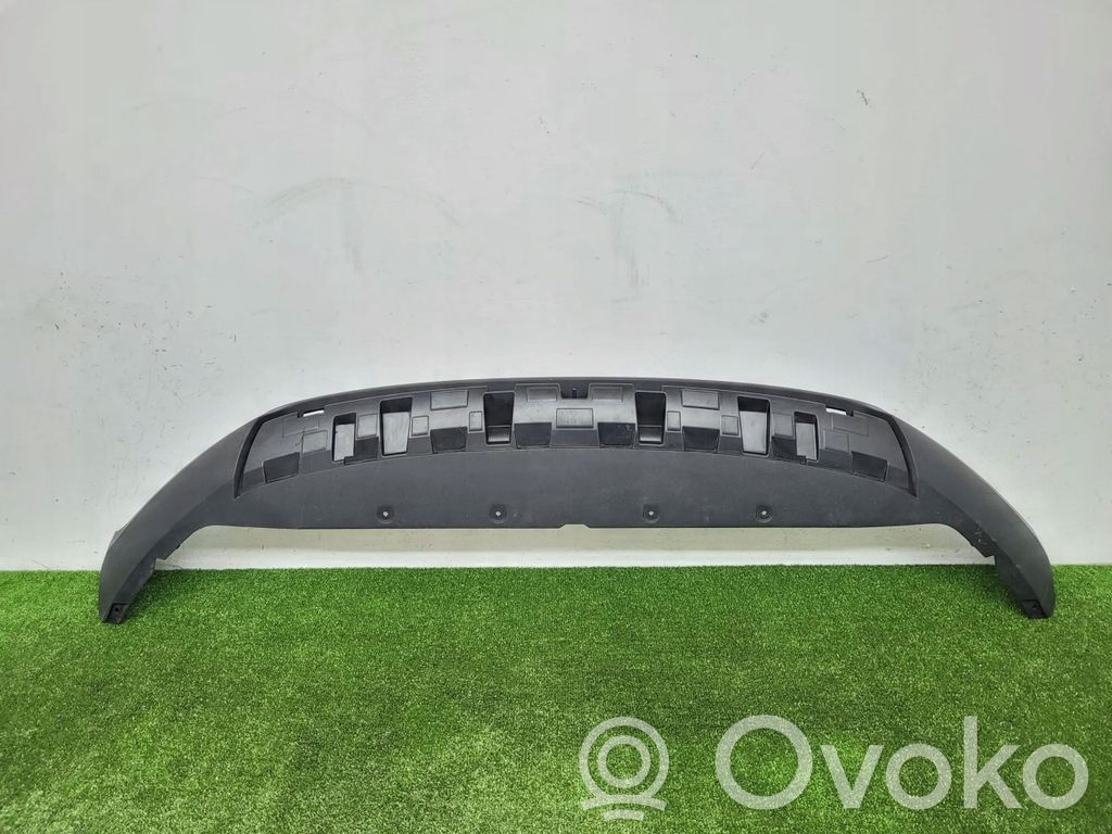 Volvo XC40 Borde del parachoques delantero 