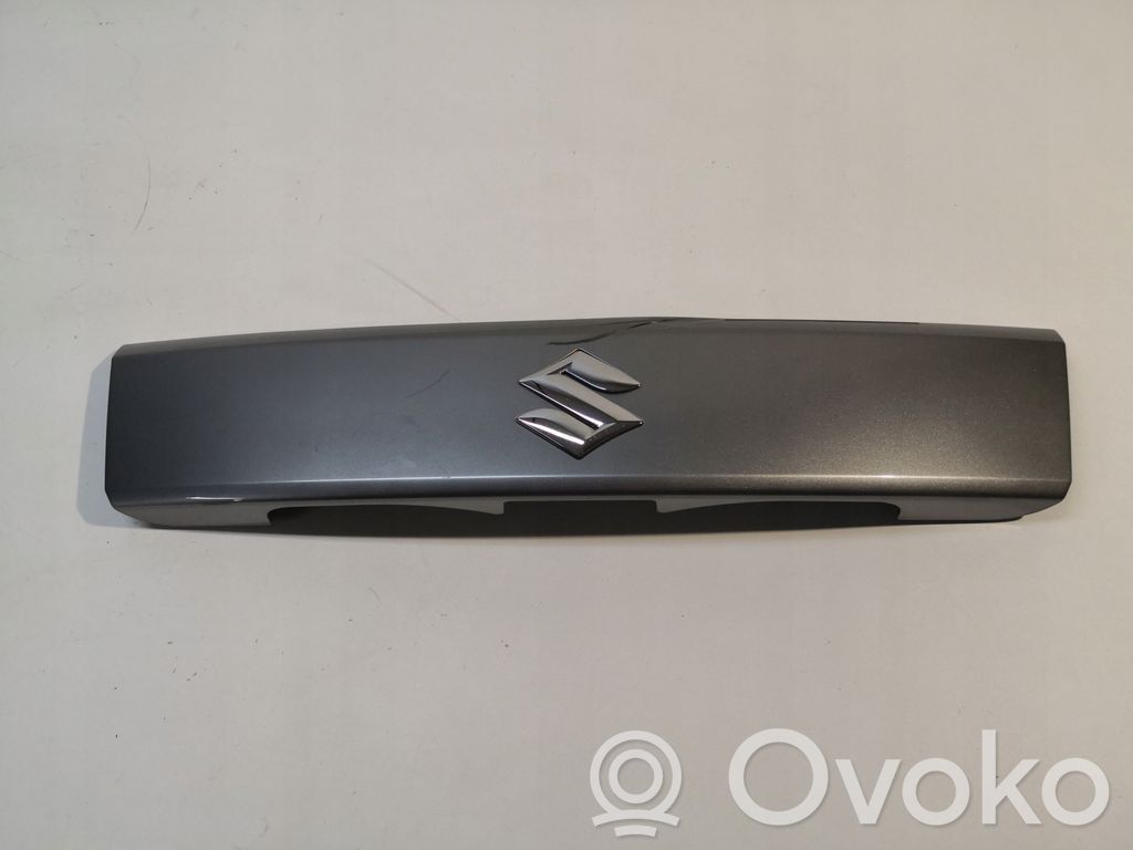 Suzuki Splash Garniture de hayon 