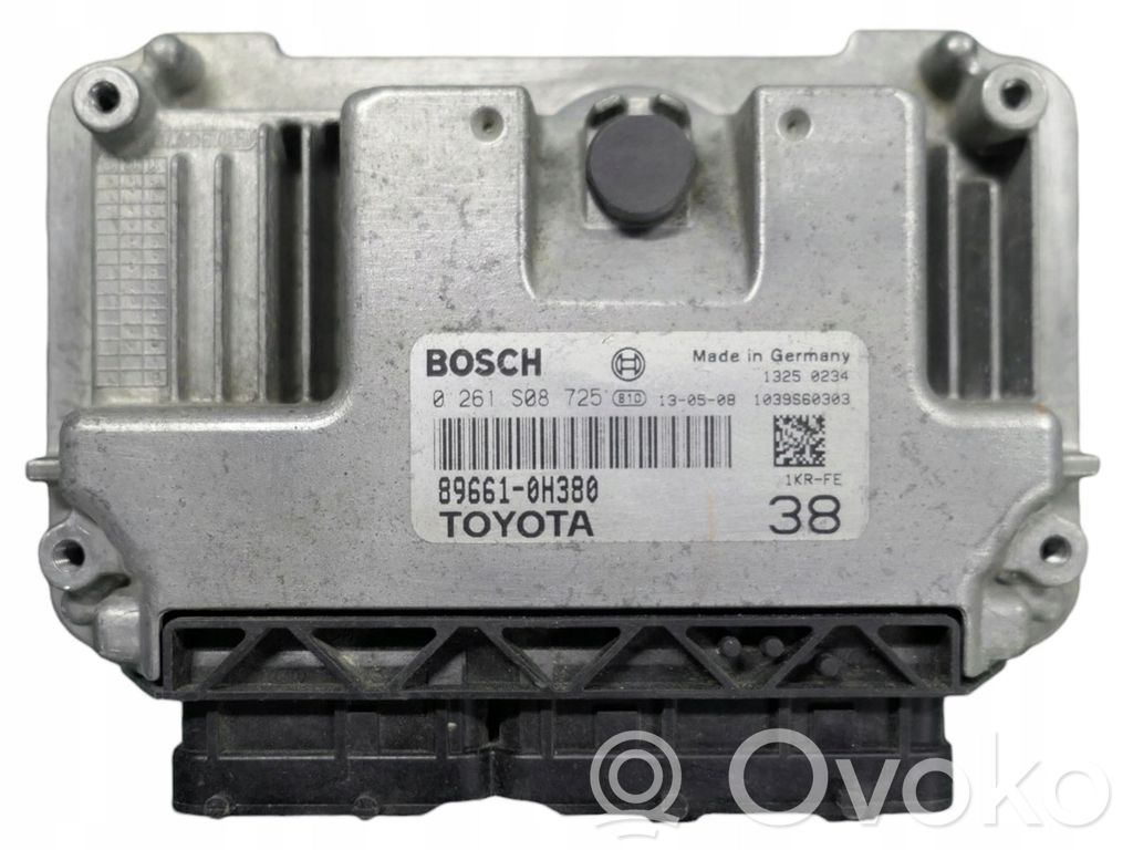 Toyota Yaris Engine control unit/module 