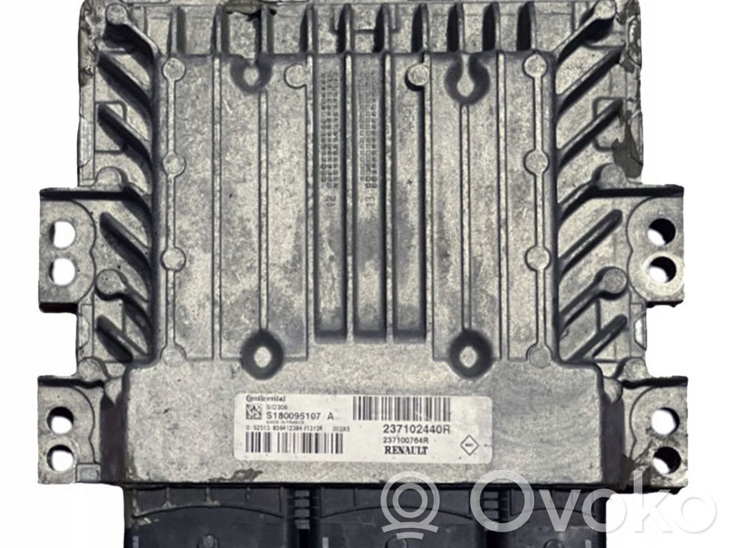 Dacia Duster Engine control unit/module 