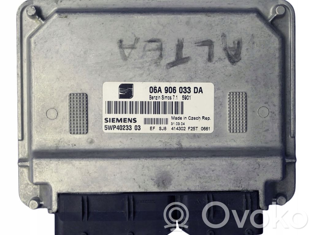 Engine control unit/module   06A906033DA,5WP40233