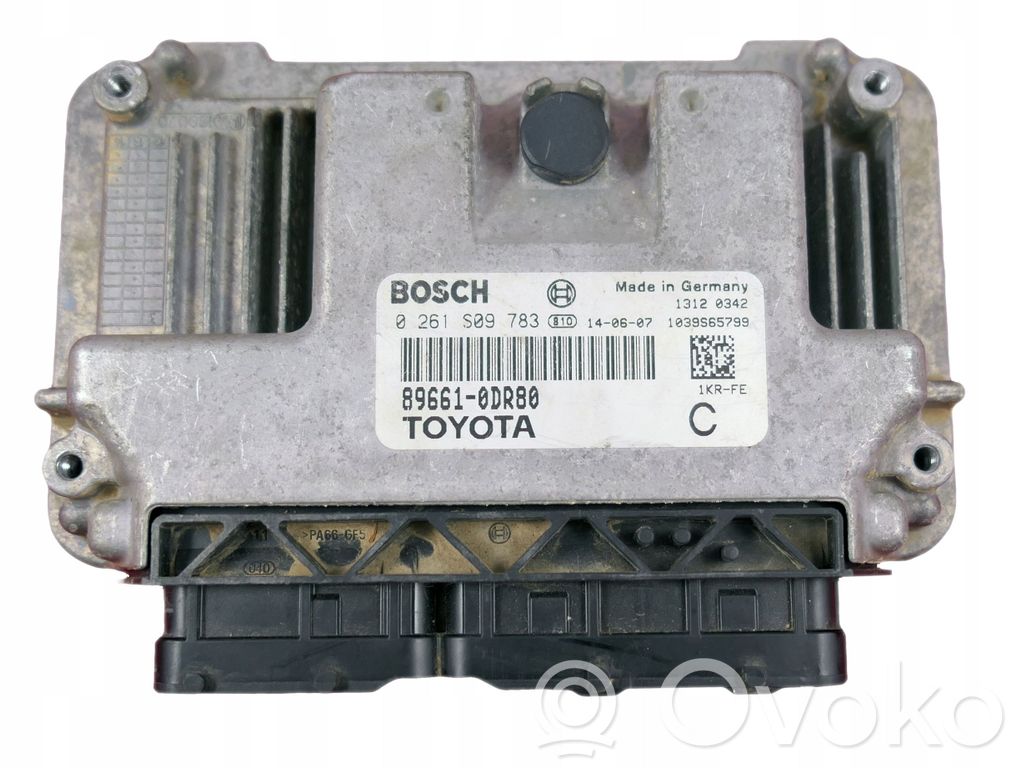 Toyota Yaris Engine control unit/module 