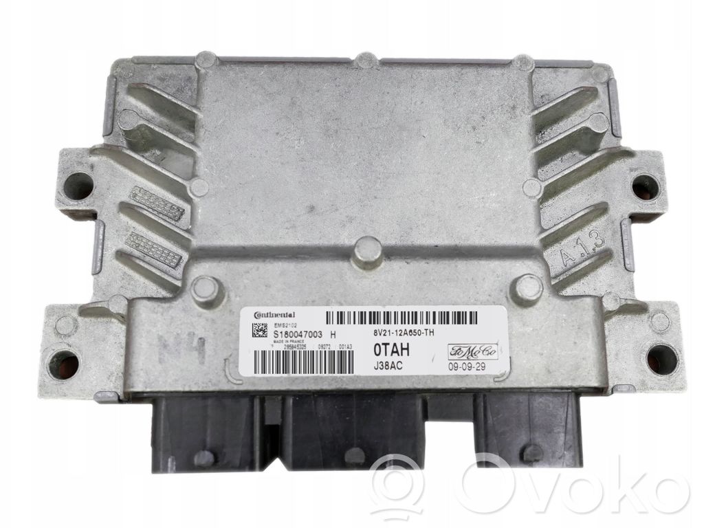 Moottorin ohjainlaite/moduuli   8V2112A650TH,S180047003H