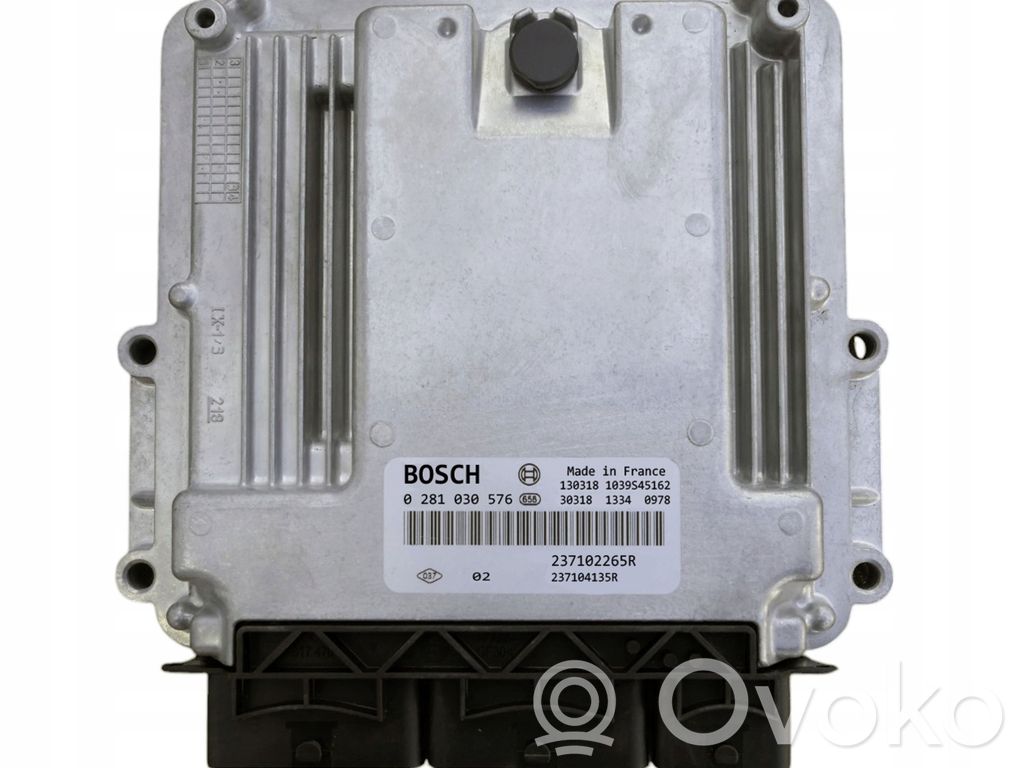 Renault Master III Engine control unit/module 