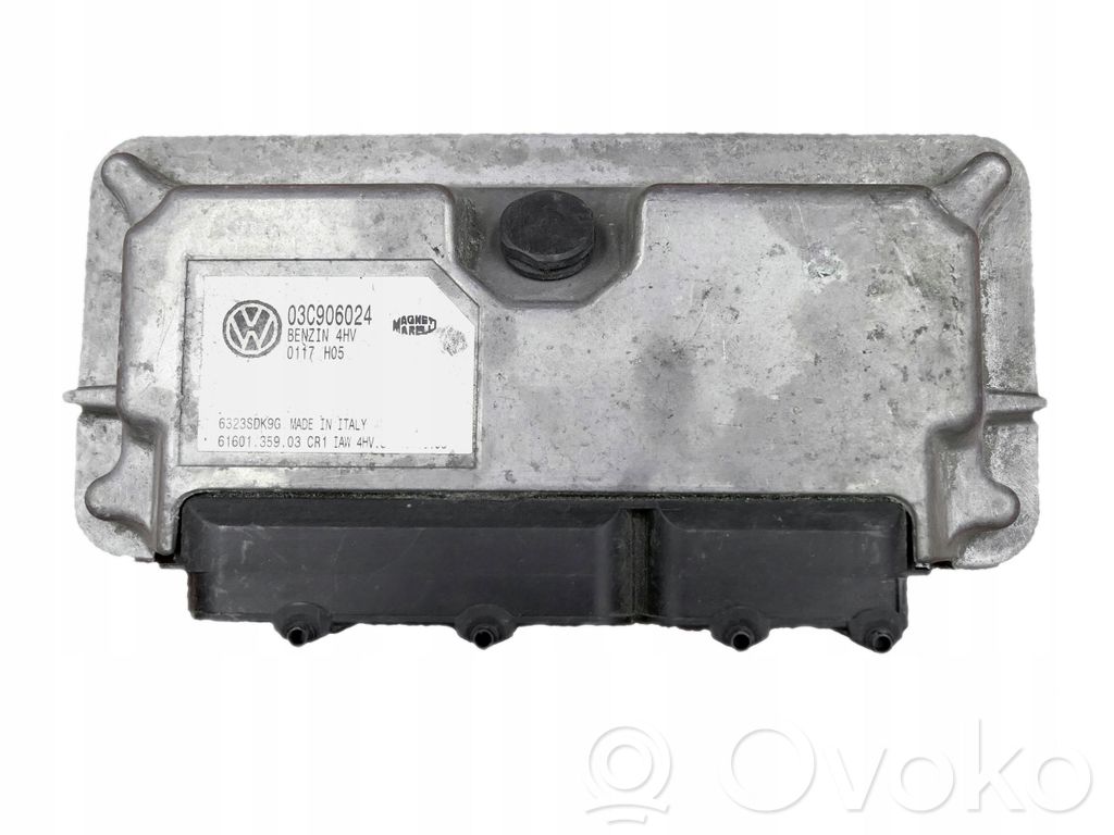 Skoda Roomster (5J) Calculateur moteur ECU 