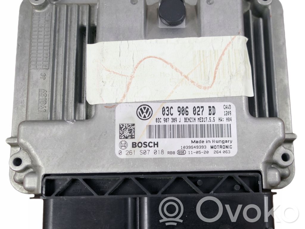 Volkswagen Golf IV Engine control unit/module 