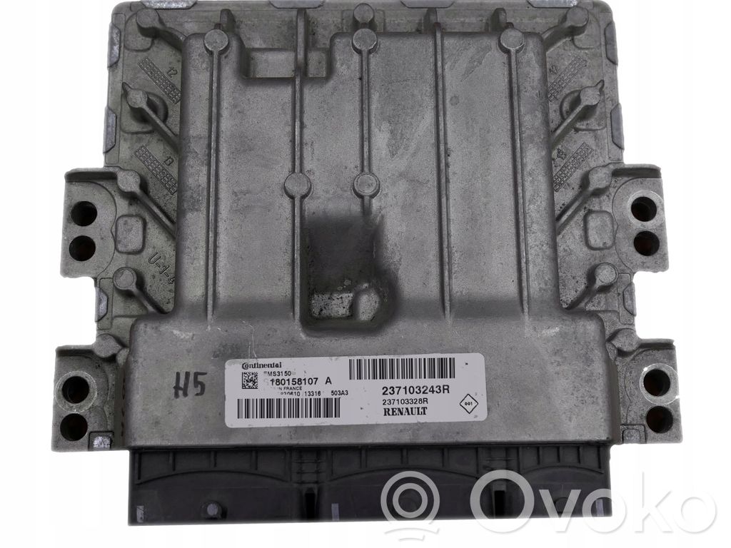Renault Megane III Engine control unit/module 