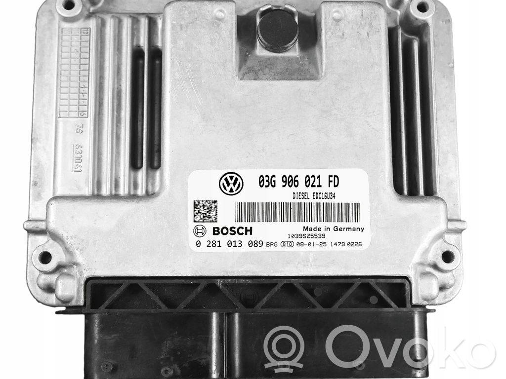 Volkswagen Golf V Engine control unit/module 