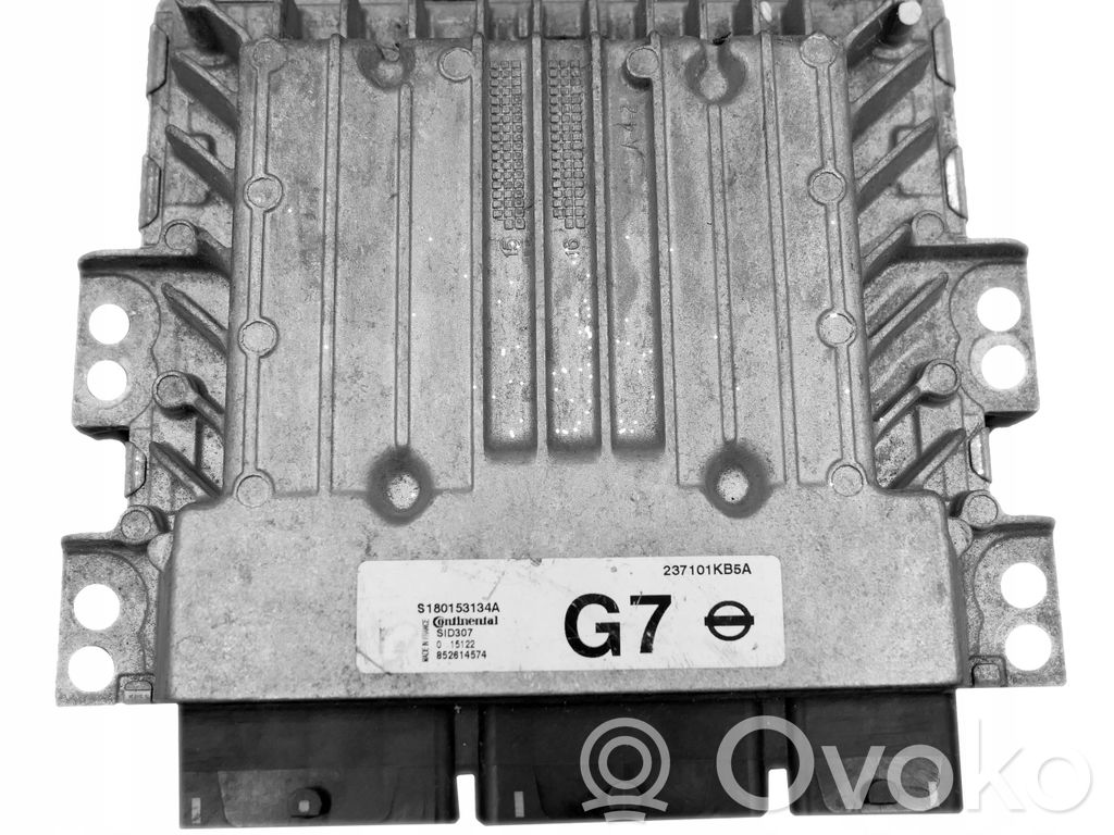 Nissan Juke I F15 Engine control unit/module 