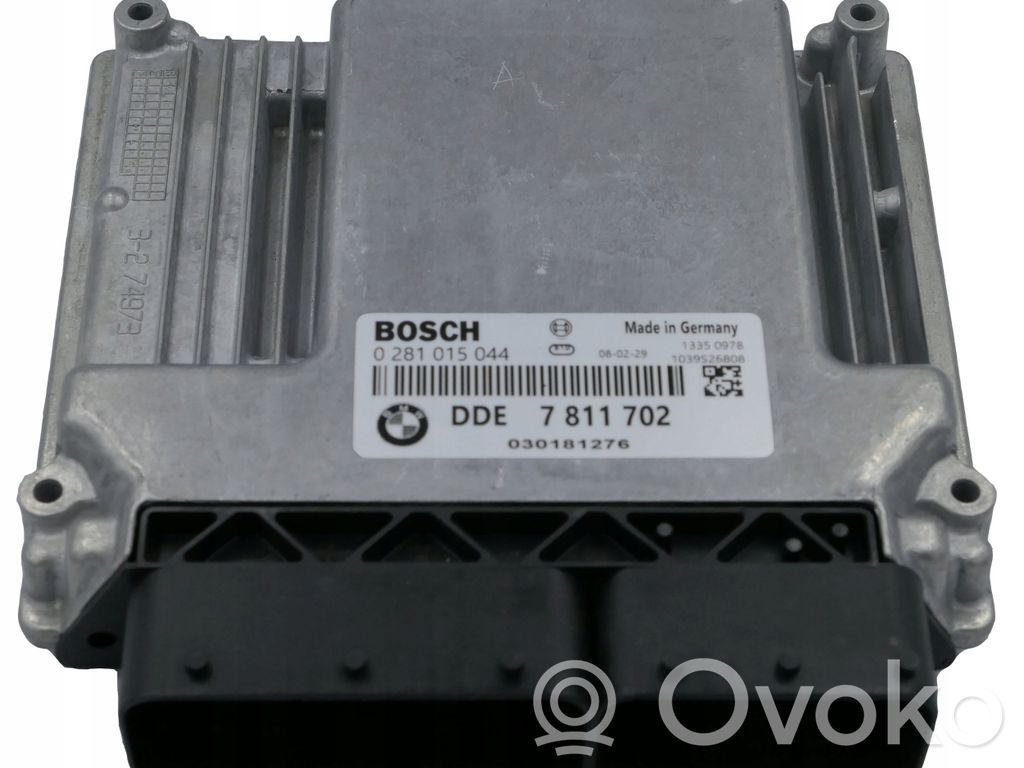 BMW 1 E82 E88 Engine control unit/module 