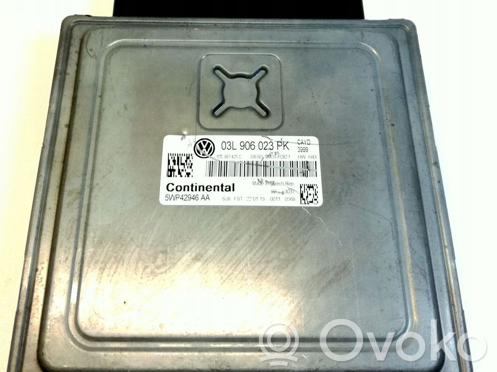 Volkswagen Caddy Engine control unit/module 