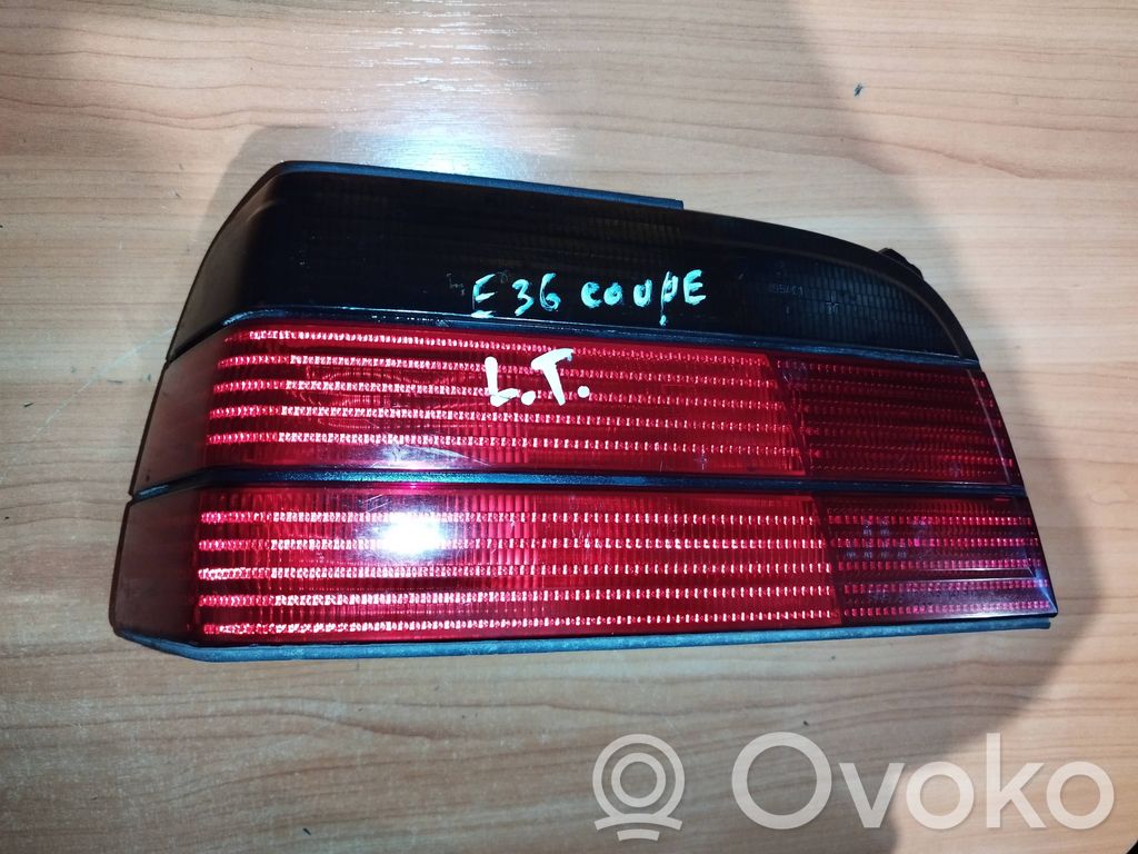 Rear/tail lights   1387653