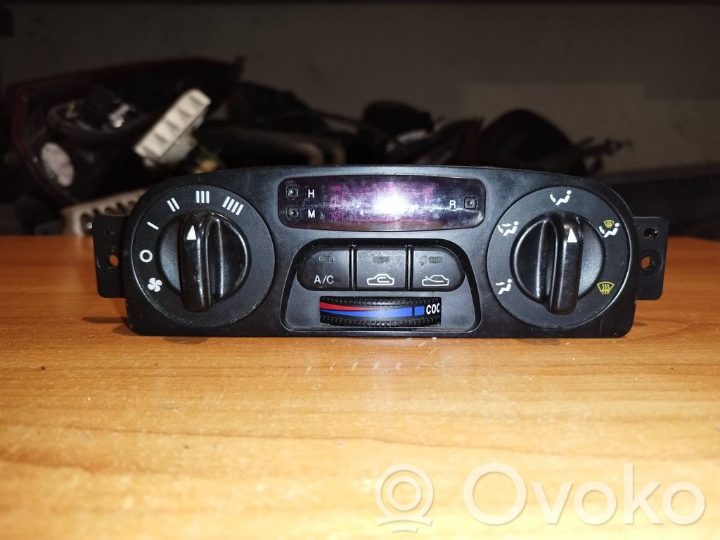 KIA Clarus Climate control unit 
