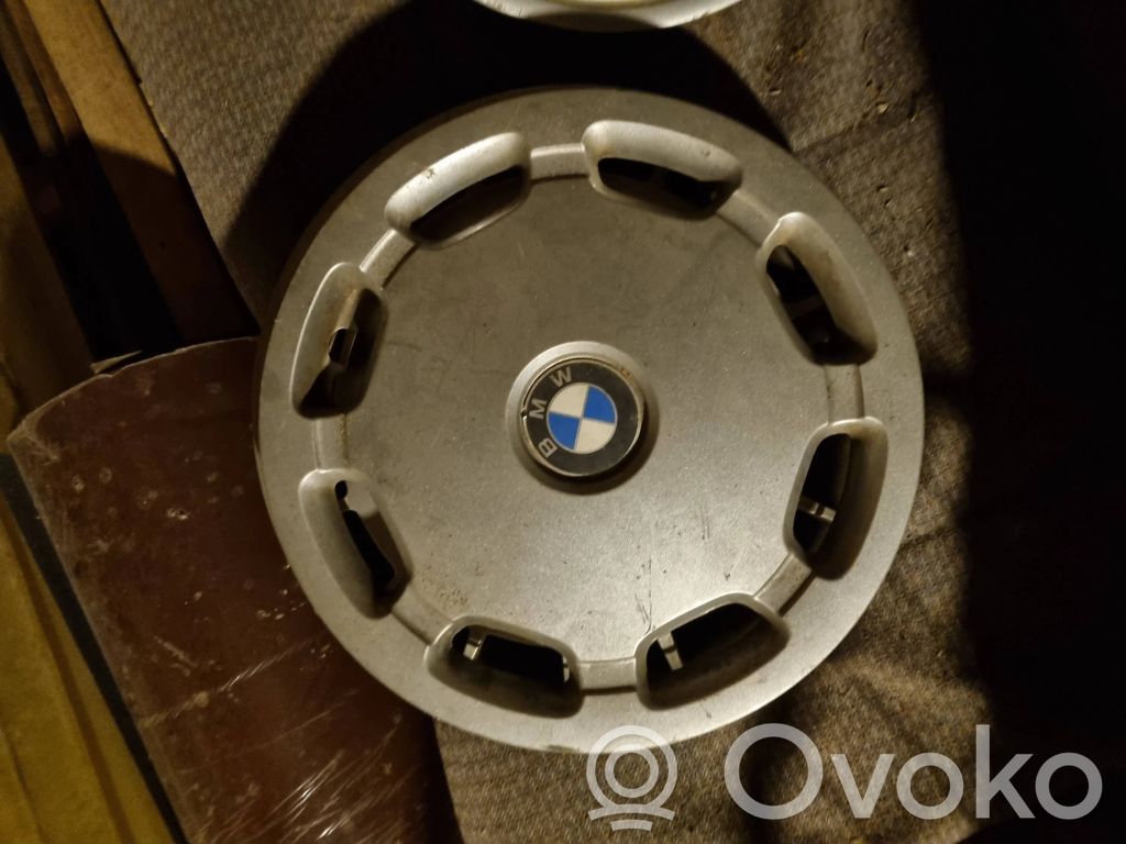 R15-pölykapseli