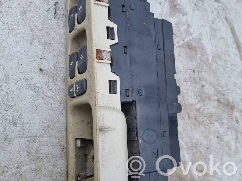 Electric window control switch   7023