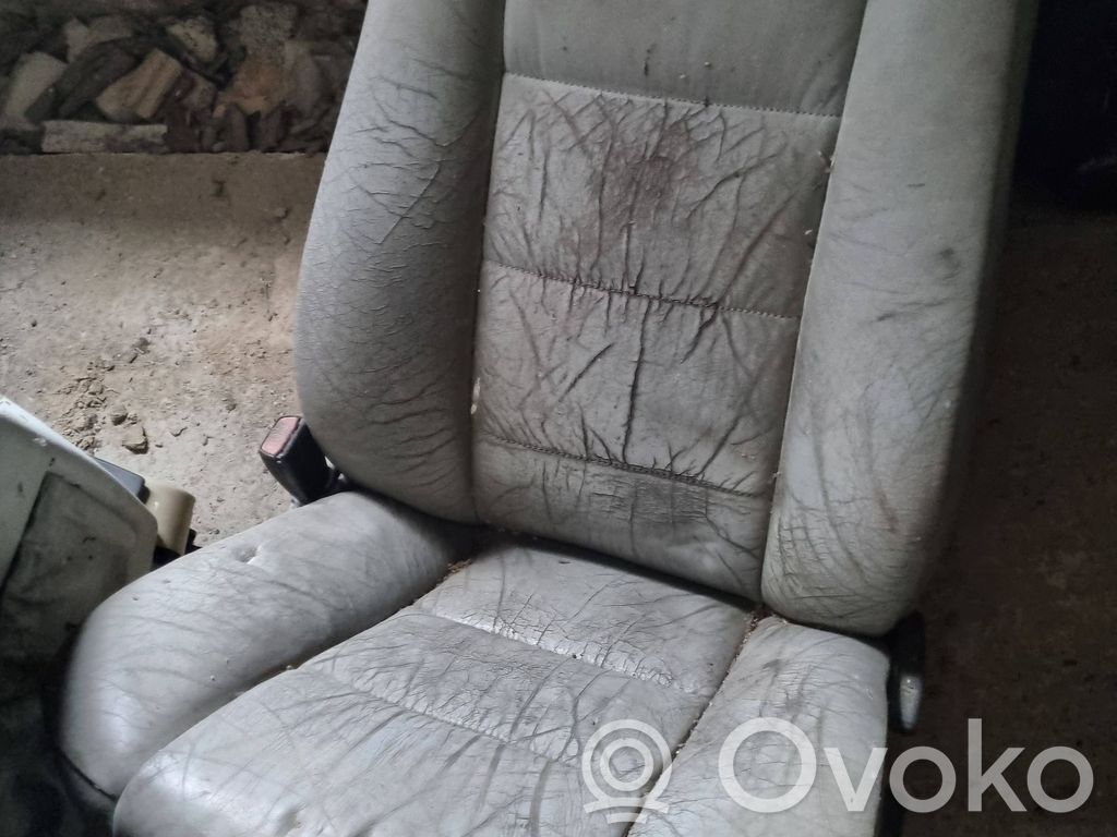 Переднее сиденье пассажира