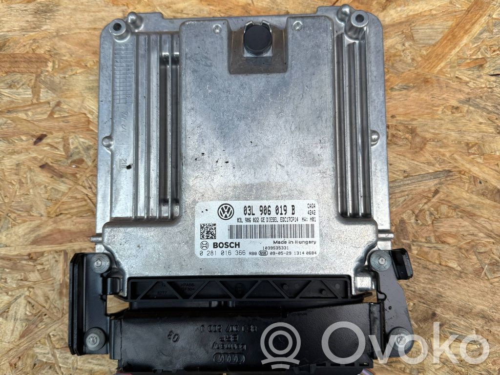 Seat Exeo (3R) Engine control unit/module 