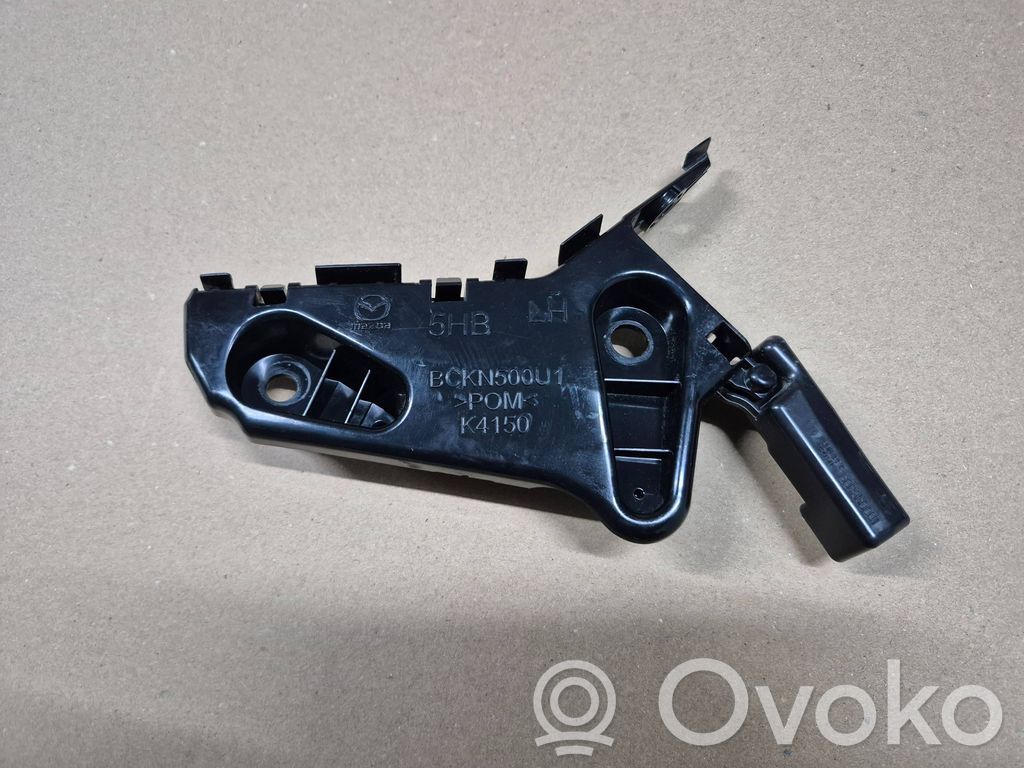 Mazda 3 Front bumper mounting bracket 