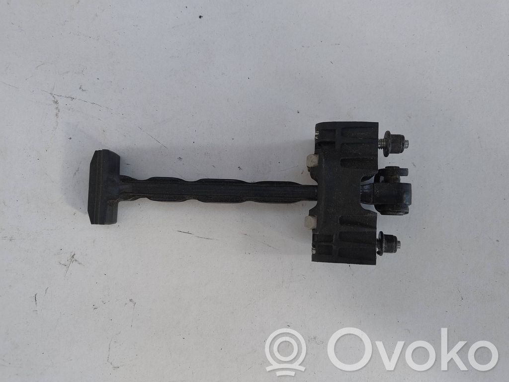 Etuoven pidätin   C8P5DR