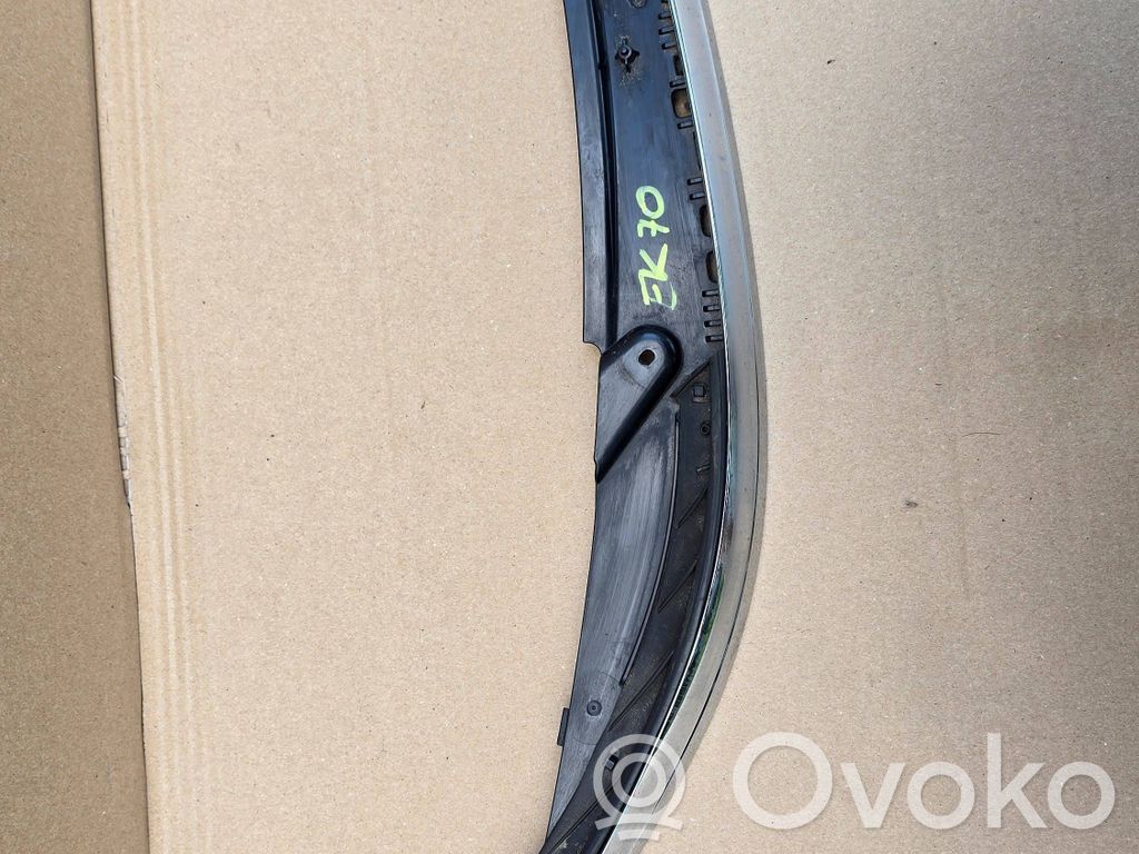 Volkswagen PASSAT B8 Listwa pod lampę przednią 