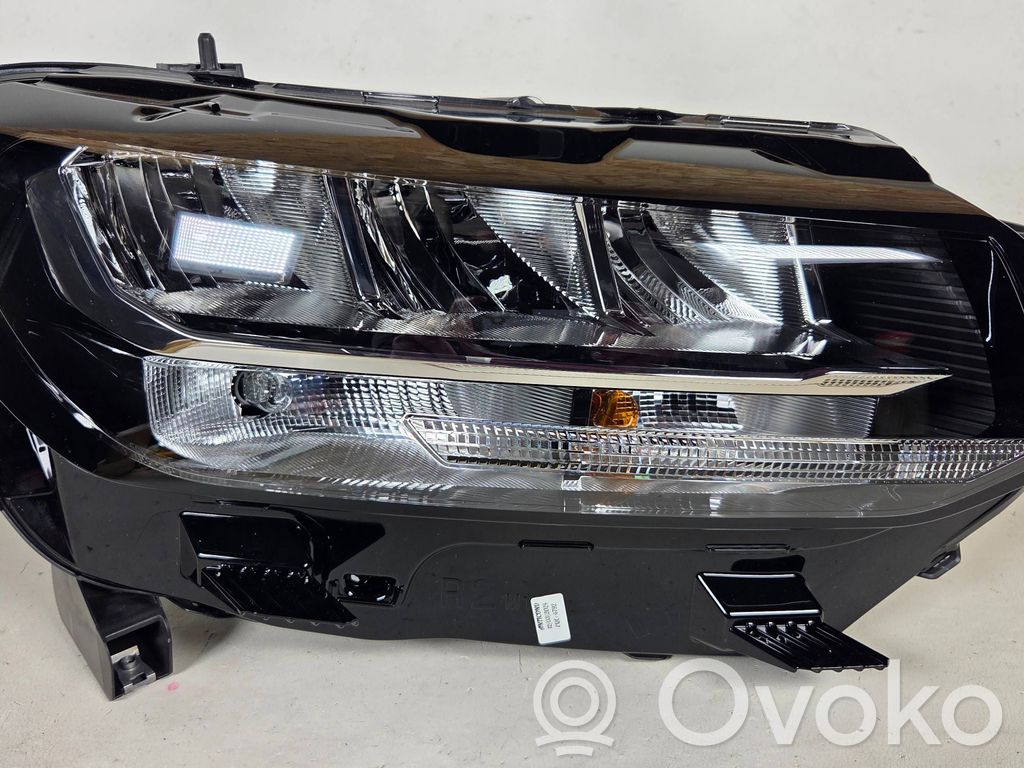 Peugeot Partner III Headlight/headlamp 