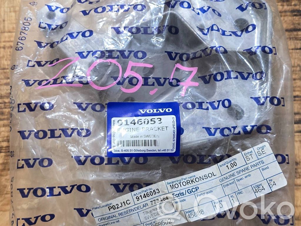 Volvo S40, V40 Engine mounting bracket 