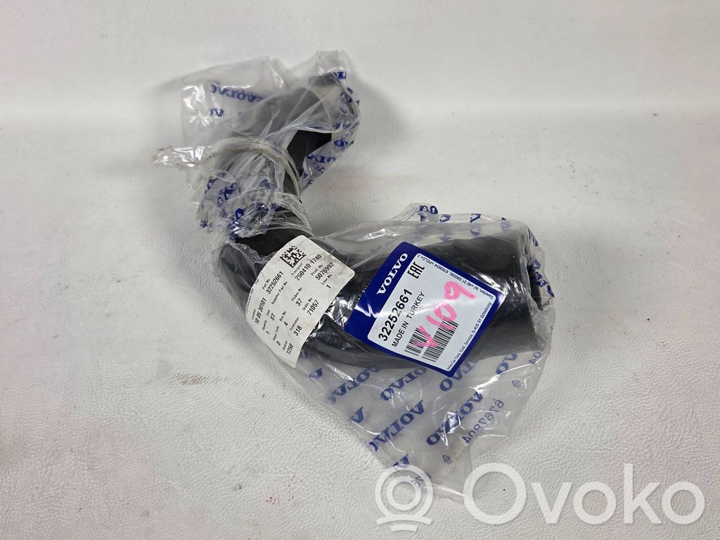 Volvo XC40 Wąż / Rura intercoolera 