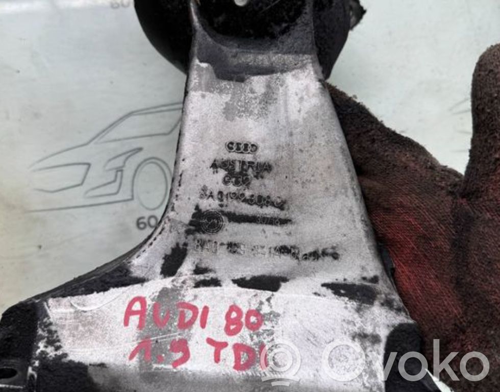 Audi 80 90 S2 B4 Engine mounting bracket 