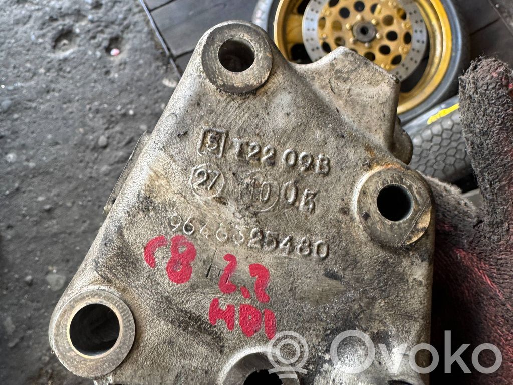 Citroen C4 I Picasso Engine mounting bracket 