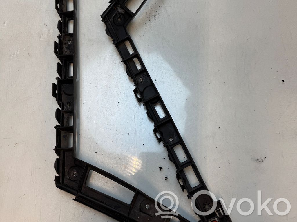 Opel Insignia A Rear bumper mounting bracket 