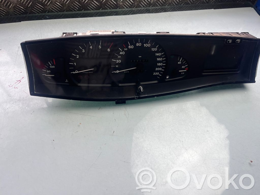 Opel Omega B1 Spidometras (prietaisų skydelis) 