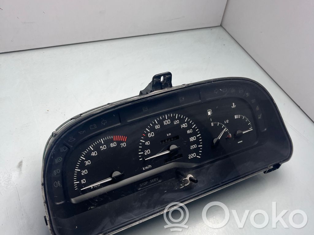 Renault Laguna I Spidometrs (instrumentu panelī) 