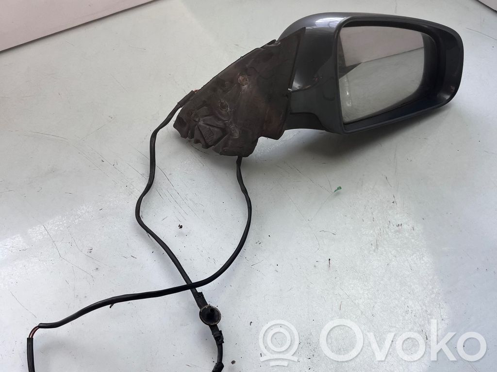 Audi A4 S4 B6 8E 8H Elektryczne lusterko boczne drzwi przednich 