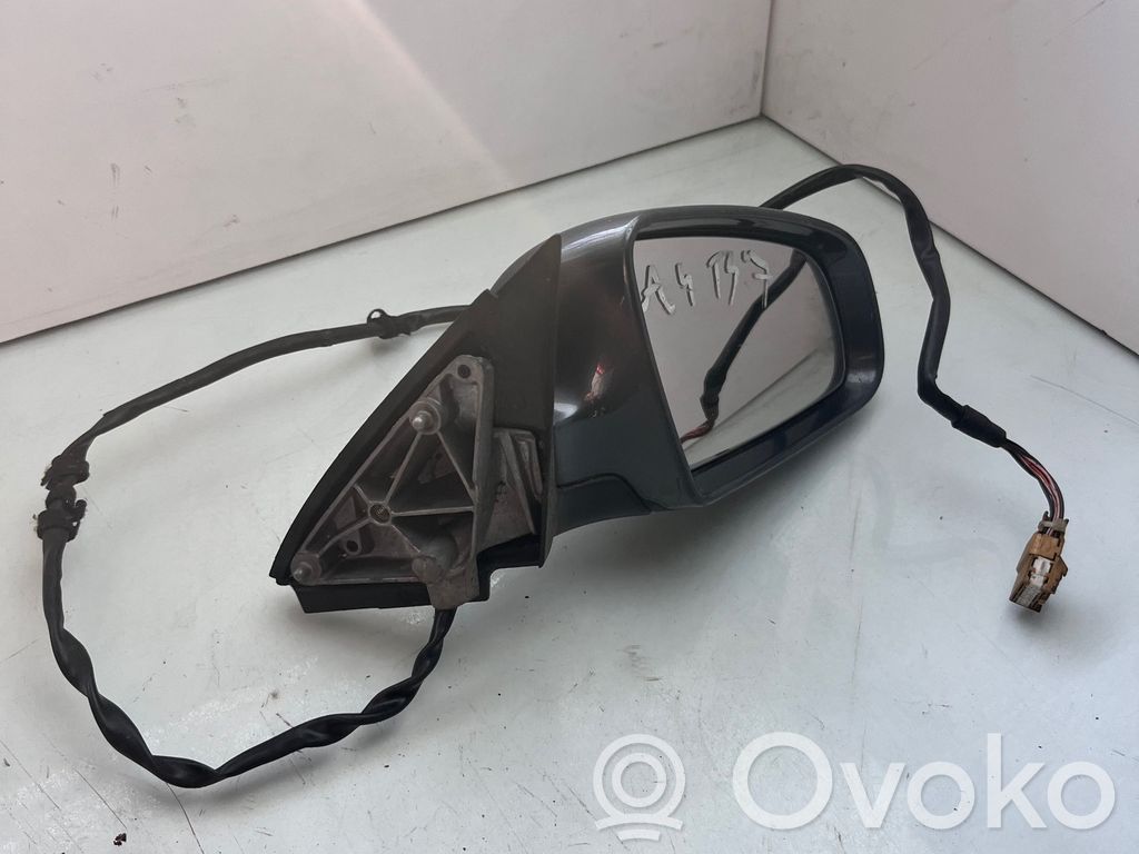 Audi A4 S4 B6 8E 8H Front door electric wing mirror 