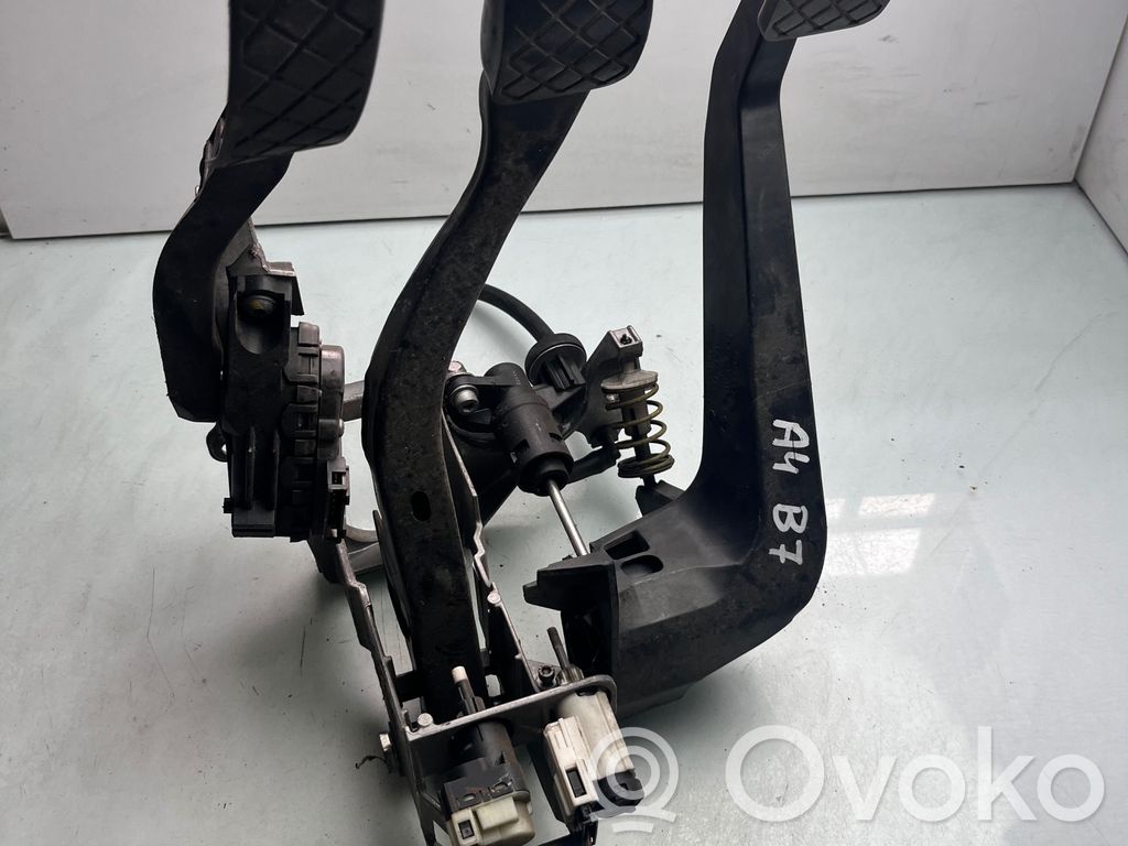 Audi A4 S4 B6 8E 8H Poljinkokoonpano 