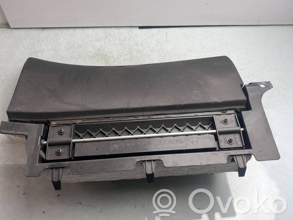 Handschuhfach   8196100,903822ZB