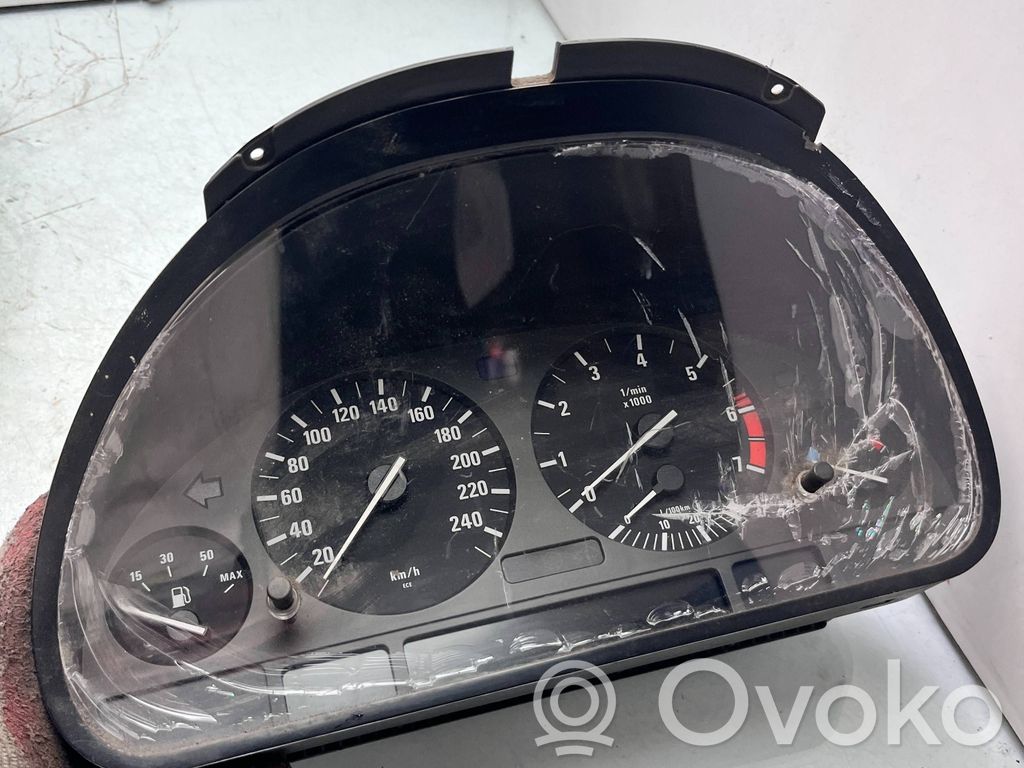 BMW 5 E39 Speedometer (instrument cluster) 