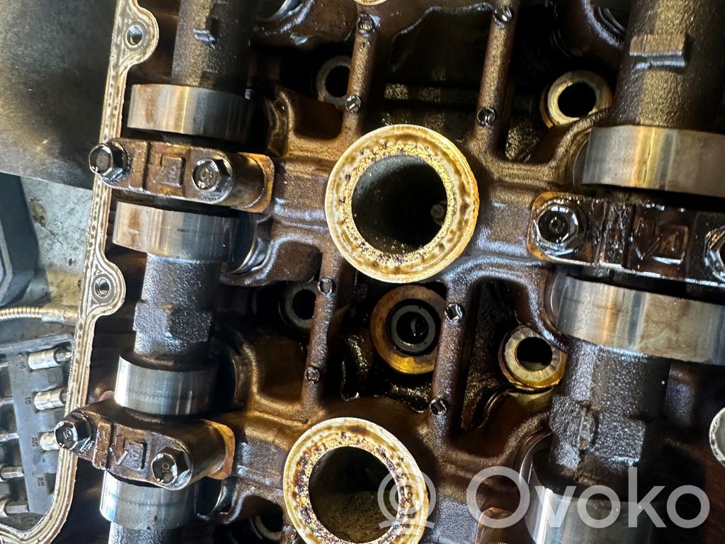 Engine head   4556