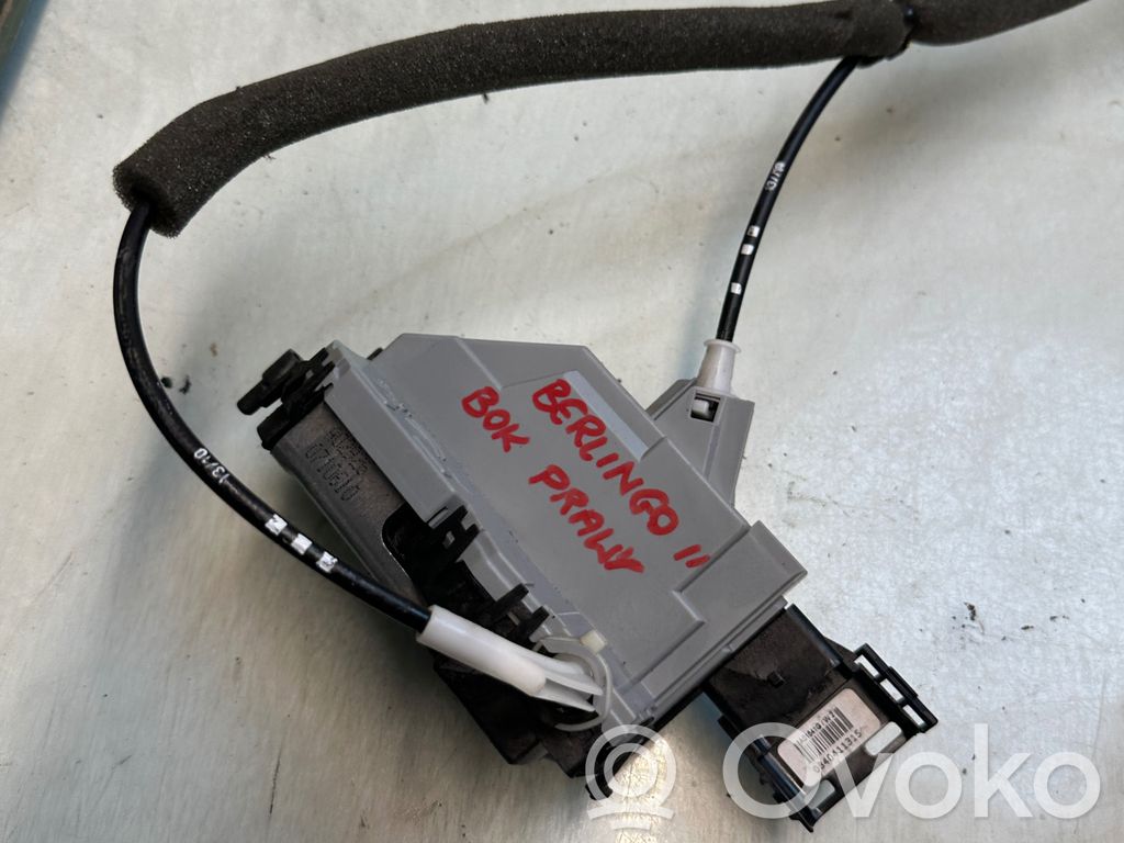 Citroen Berlingo Slankiojančių durų spyna 