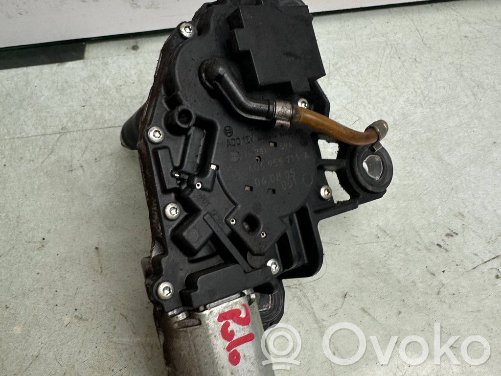 Volkswagen Polo IV 9N3 Rear window wiper motor 