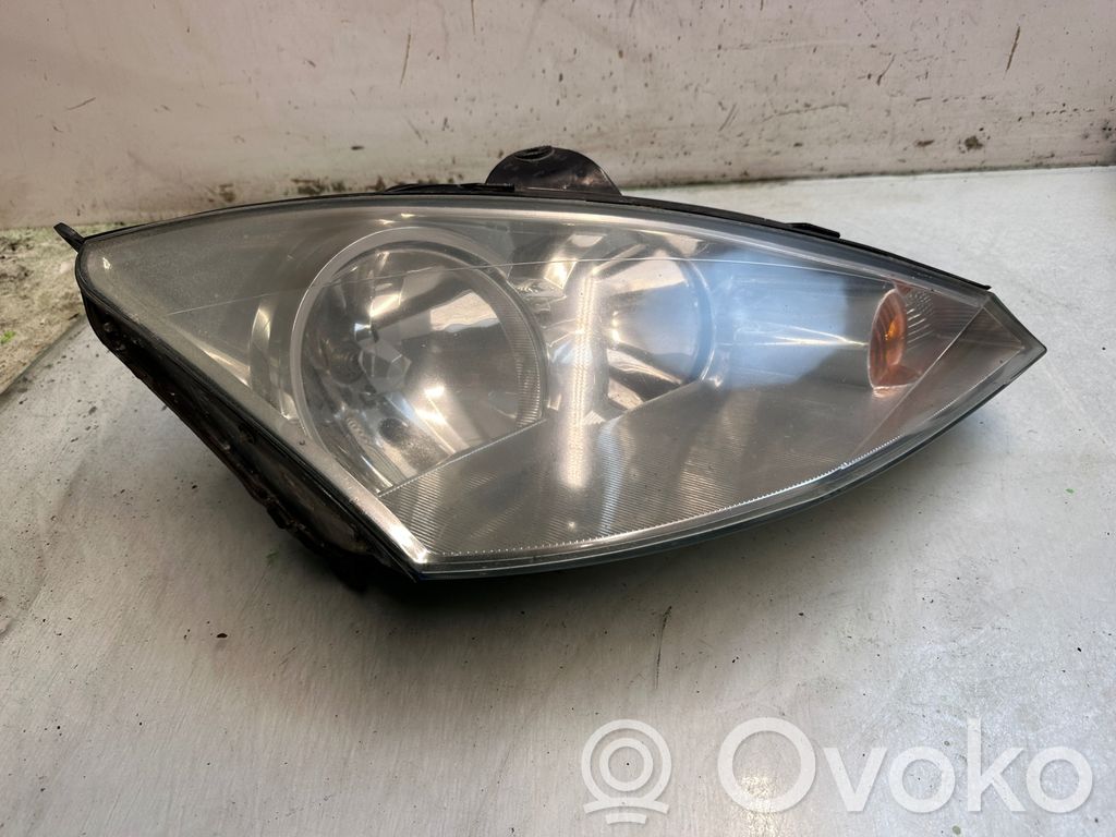 Ford Focus Headlight/headlamp 